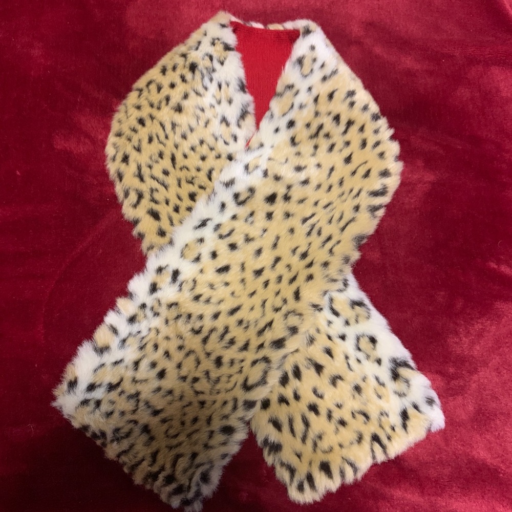 ECHO SOFT FAUX FUR ANIMAL PRINT SCARF